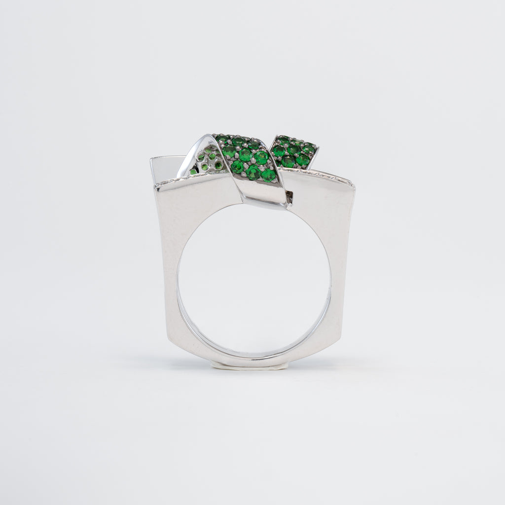 18KT White Gold Diamond & Tsavorite Ring